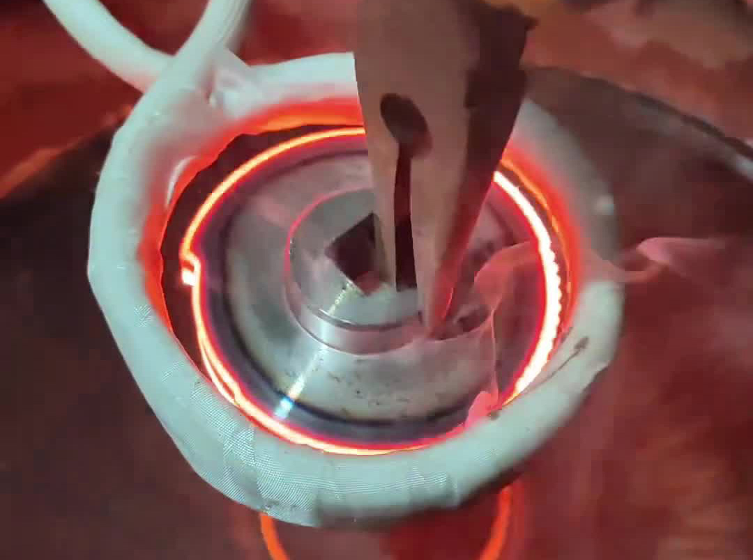 製動齒輪淬火高效方案！海瑞拓超高頻淬火機，硬度耐磨